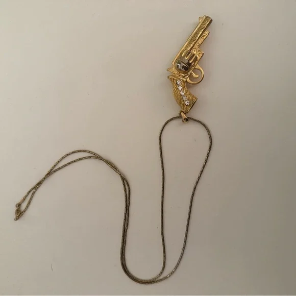 Golden Gun Necklace 🔫 - Picture 4 of 4